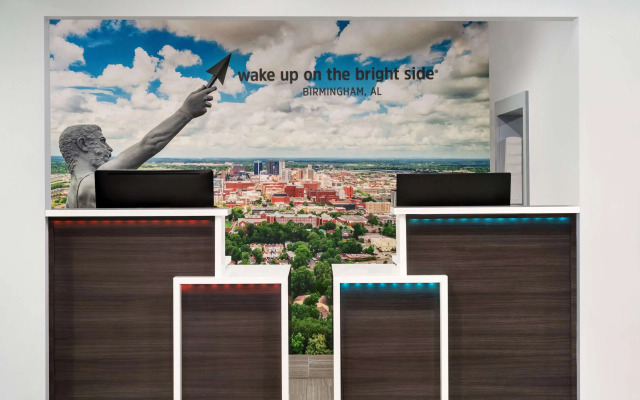 La Quinta Inn by Wyndham Birmingham - Inverness