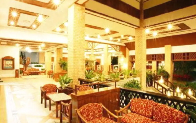 Mandarin Golden Valley Hotel & Spa