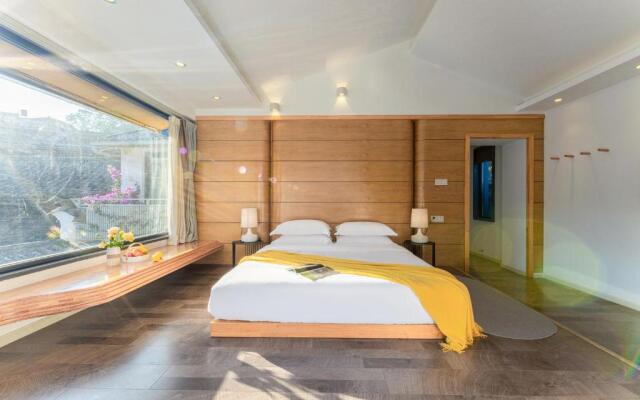 Xinyue Suying Holiday Hotel