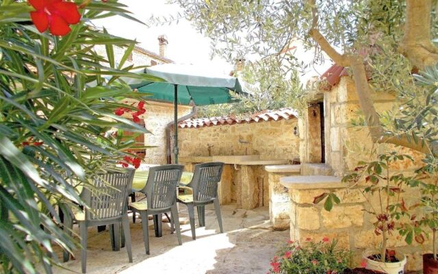 Sol Jardin Apartments