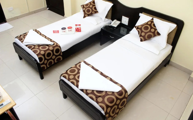 OYO 1916 Hotel Suhashini Palace