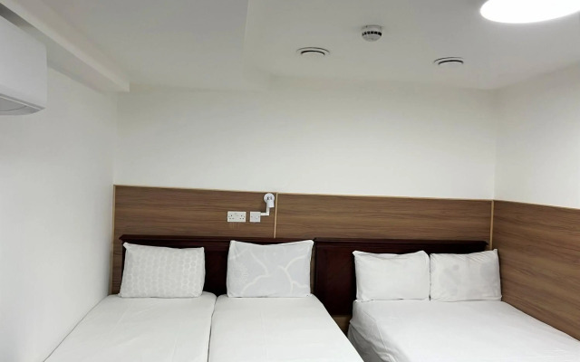 Plaza London Hotel