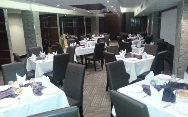 Best Western Plus Meridian Hotel