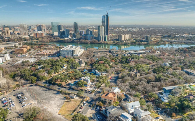 Stunning Soco Studio-skyline Views-steps to Dtown!