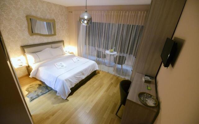 Zoilo Rooms