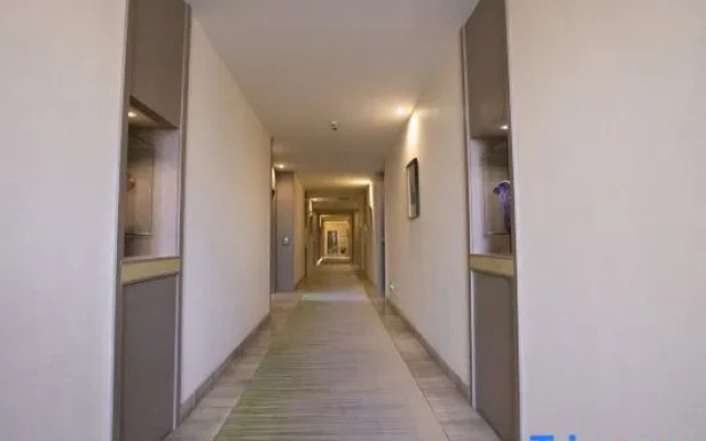 Yazz Hotel