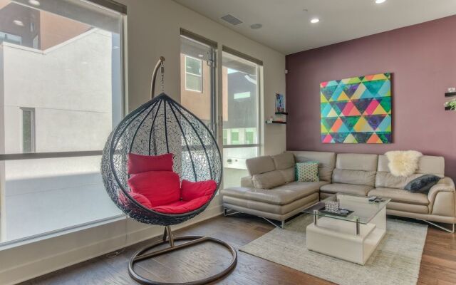 Applewood - Silver Lake 2BD Hollywood