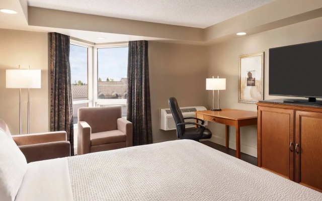 Baymont Inn by Wyndham Farmington