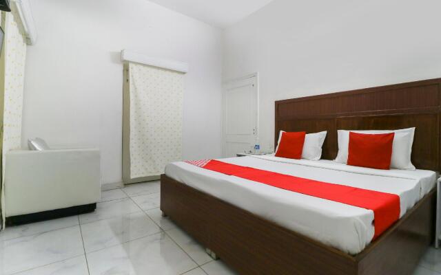 OYO 60535 New Amar