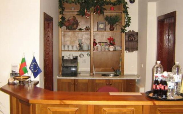 Todeva House