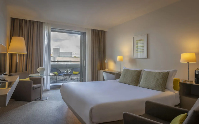 The Gibson Hotel