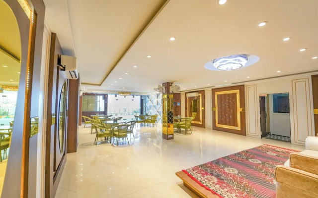 Shiv Rudraksh Resort - Near Assi Ghat