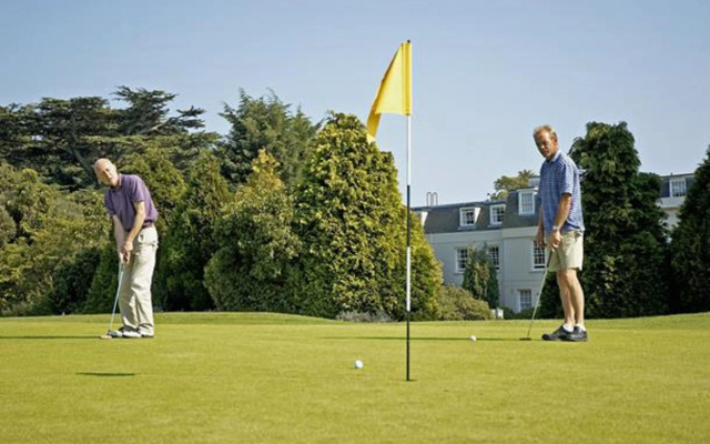 Avisford Park Hotel