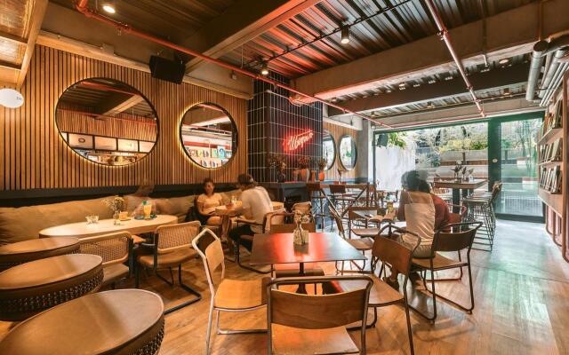 The Somos Beats Hotel & Rooftop