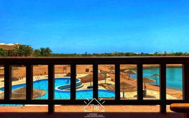 Amazing Pool And Lagoon View 2br Apartment