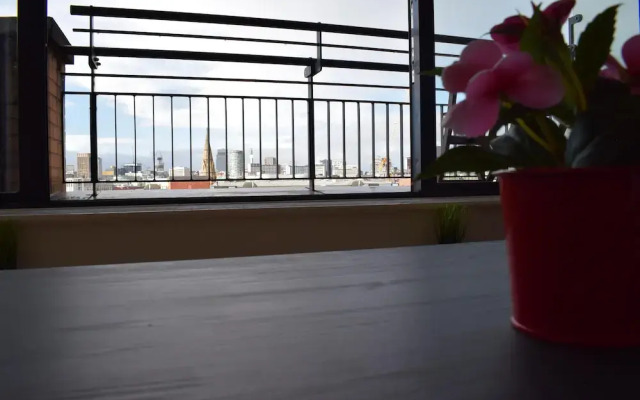 Penthouse 1-bed Apartment With Amazing Views