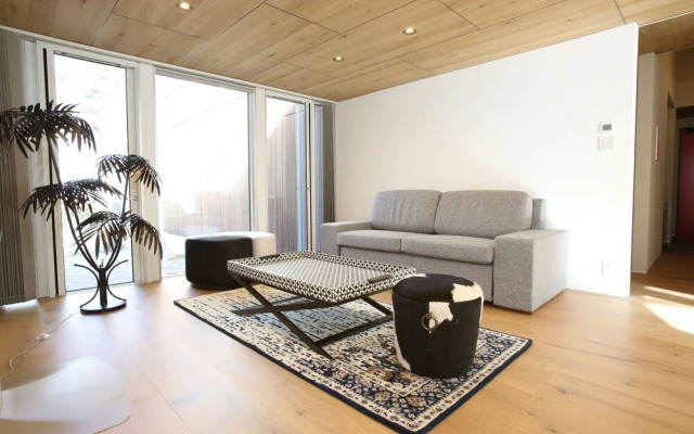 The Moo by The Hakuba Collection