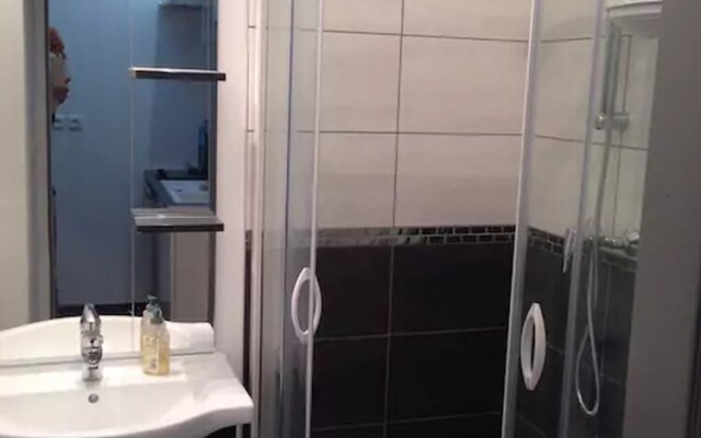 Apartment With one Bedroom in Orléans, With Wifi