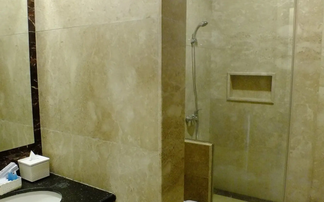 Apple Green Hotel