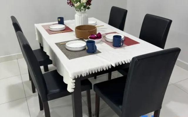 Regalia Near Subway KLCC 8PAX 2Room 2Bath – Business – Kuala Lumpur