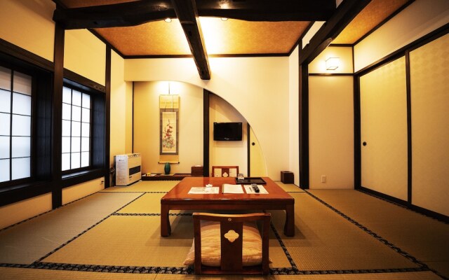 Kaikake Onsen Ryokan