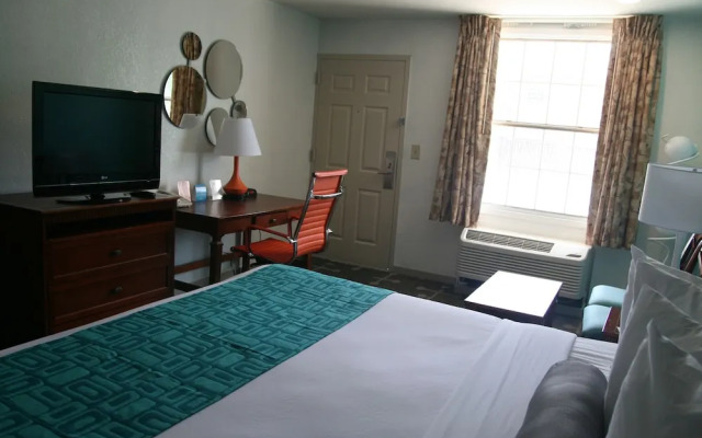 Howard Johnson by Wyndham Hattiesburg