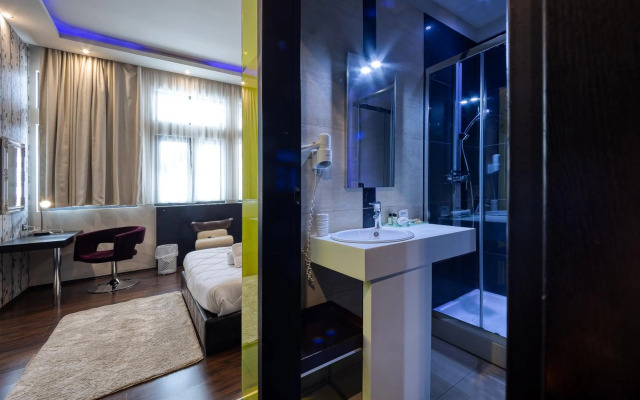 Gallery Art Hotel