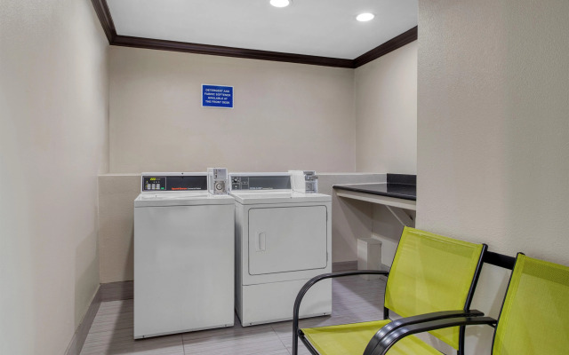 Best Western Webster Hotel, Nasa