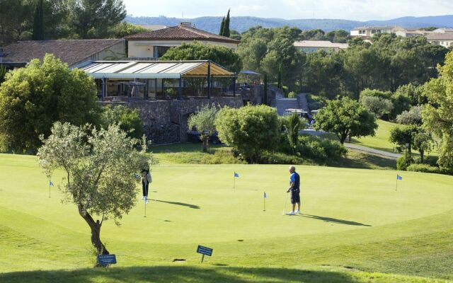 Les Appartements et Maisons des Domaines de Saint Endréol Golf & Spa Resort