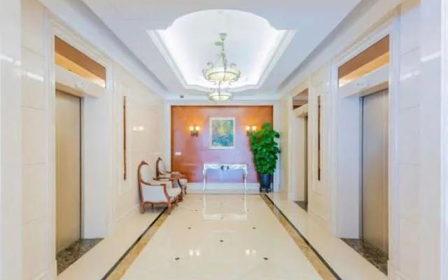 Tinghai International Light Luxury Meisu (Shanwei Poly Jindingwan)