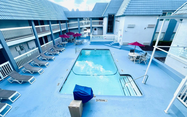 Motel 6 Duncanville, TX - Dallas