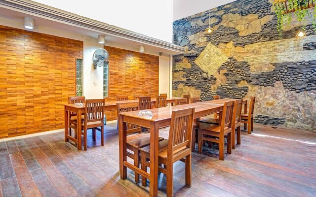 Collection O 90888 Bintang Diponggo Residence