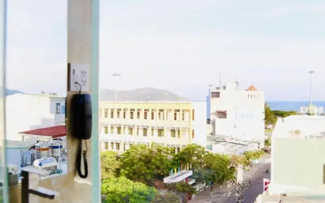 Mira Hotel