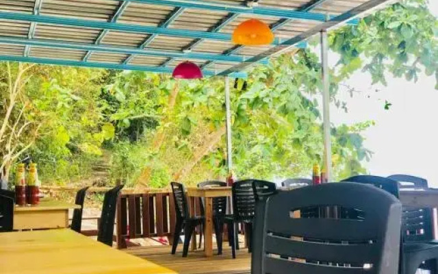 Perhentian Chomel Chalet