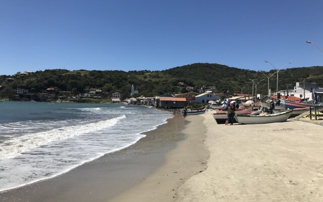 Candeias Basfak Praia
