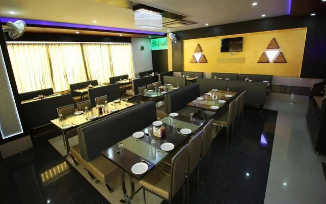 OYO Rooms Sahkari Jin Cross Road