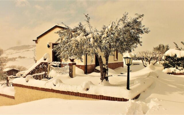 Villa with 2 Bedrooms in Castelplanio, with Wonderful Mountain View, Private Pool, Enclosed Garden - 30 Km From the Beach