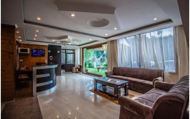 Hotel Divine Paradise Manali