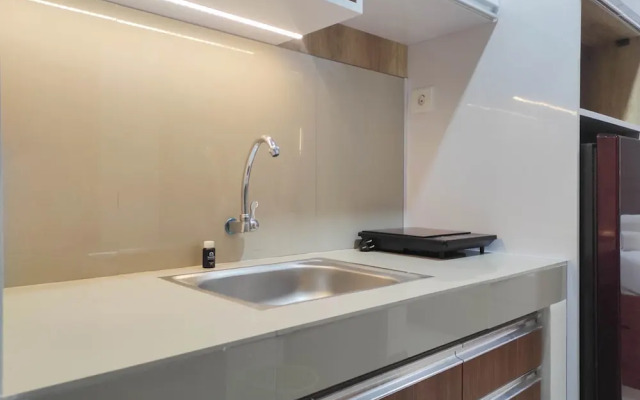 Nice Studio At Vida View Makasar Apartment