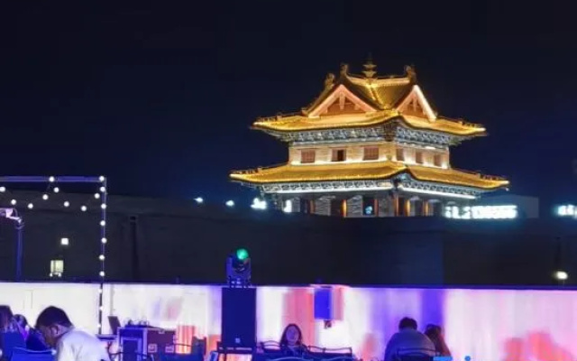 Huameishi Hot Spring Hotel (Xinzhou Ancient City Store