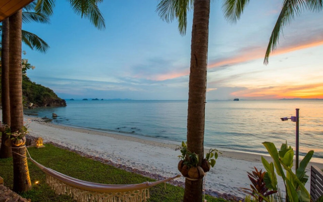 Baan Tao Talay