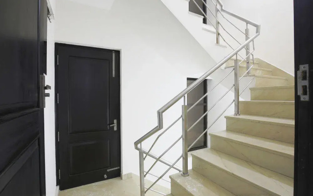 FabHotel Exotica Sector -105 Noida