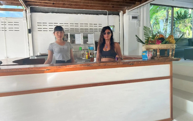 Haad Chao Phao Resort