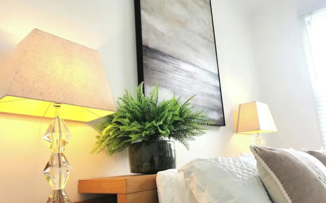 London Retreat-2 Bedroom House Parking & Garden