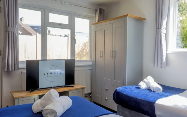 Cozy Garden Studio in St Albans