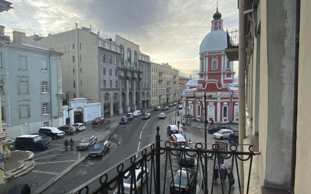 Apartment on Pestelya 4