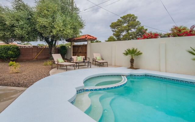 4BR Home in Scottsdale by WanderJaunt