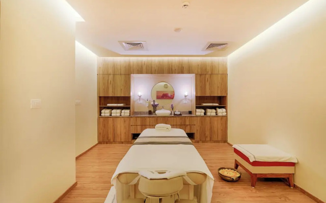 Club Mahindra Golden Landmark