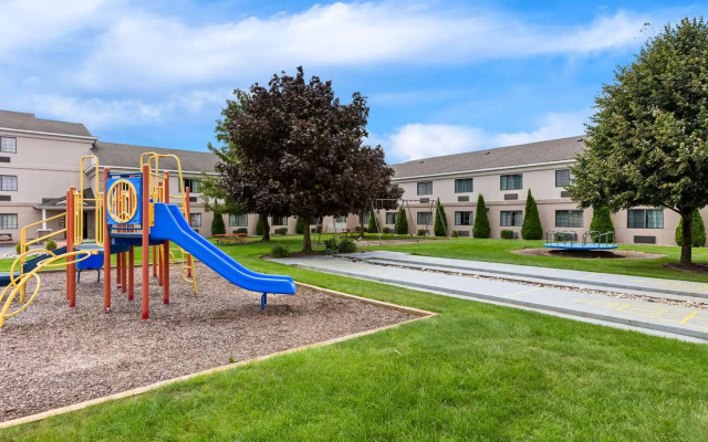 Comfort Inn Ludington near US-10