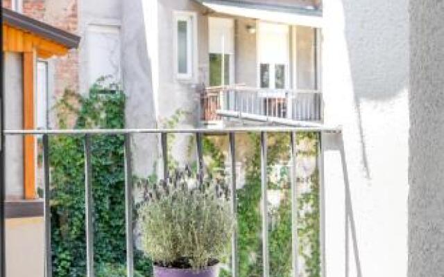 Go2Zagreb Chick Apartment